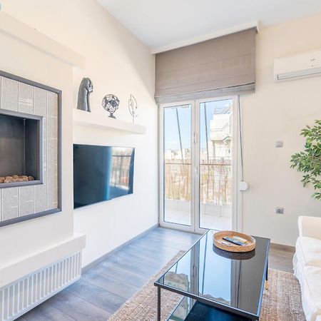 City Oasis: Newly Renovated 2Br Apt In City Center Афіни Екстер'єр фото