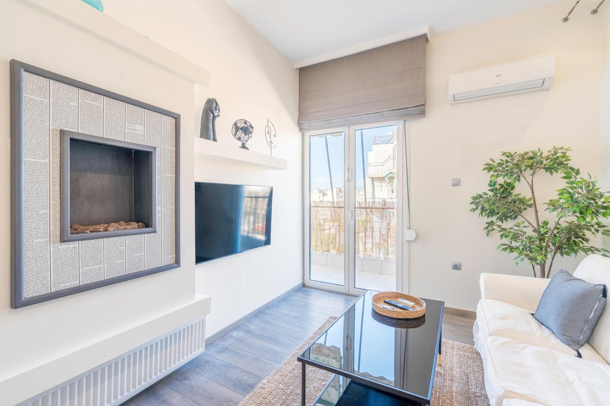 City Oasis: Newly Renovated 2Br Apt In City Center Афіни Екстер'єр фото