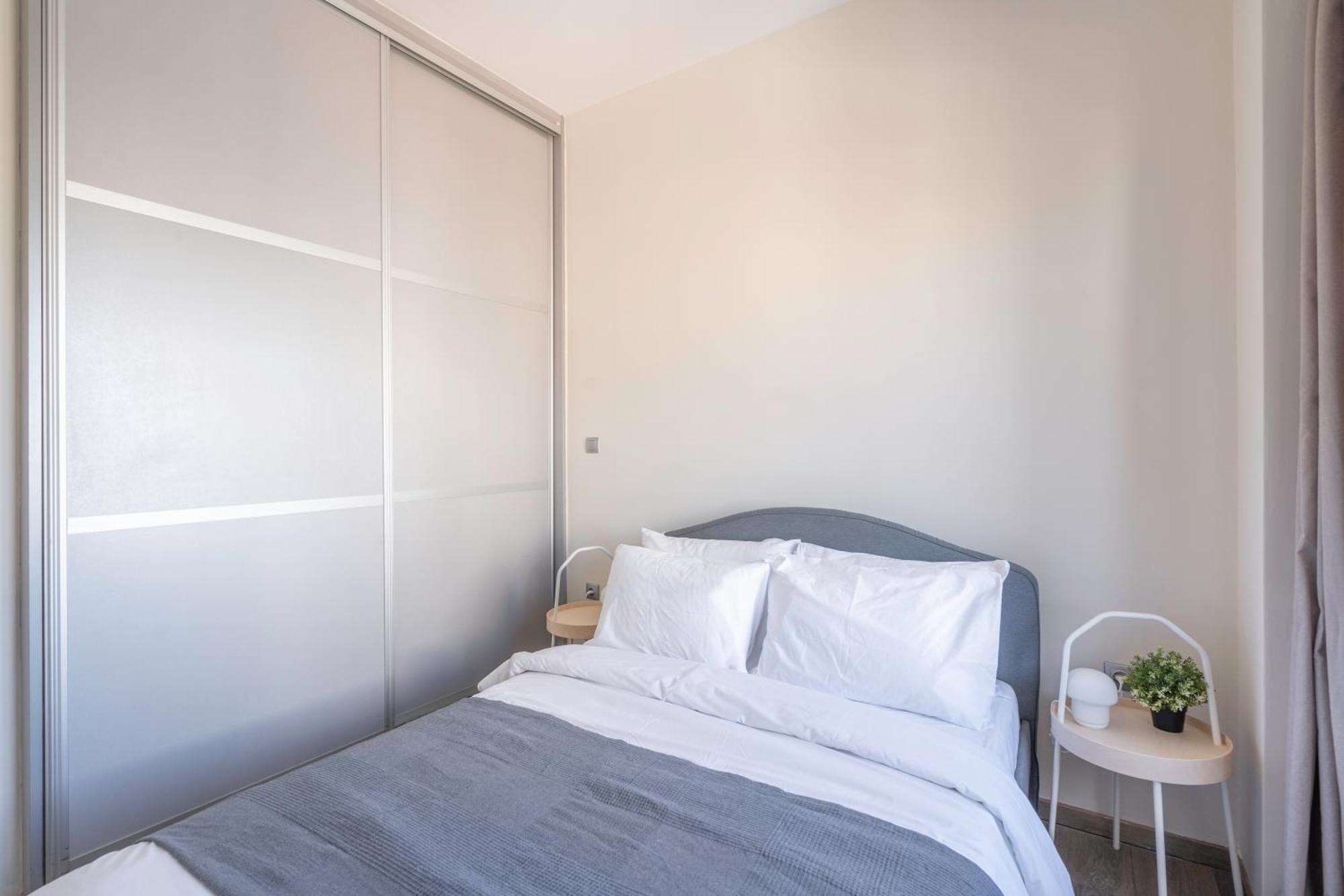 City Oasis: Newly Renovated 2Br Apt In City Center Афіни Екстер'єр фото